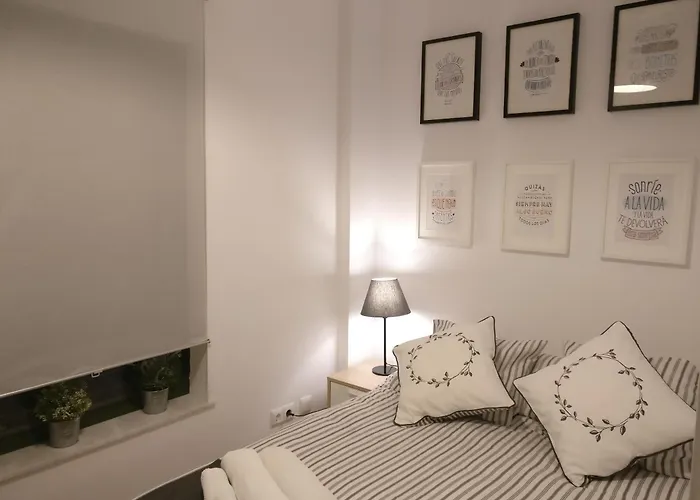 Espacioso Frente Al Palacio De Congresos - Aa アパート *